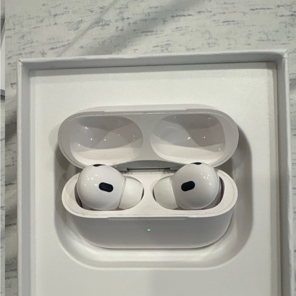 AirPod pro 2 - Picture 2 of 7